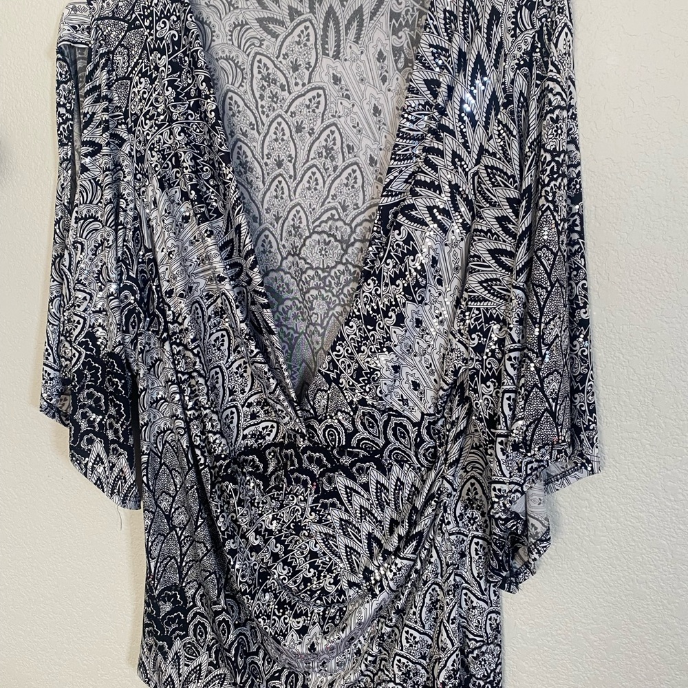 2x Black and White Patterned Blouse